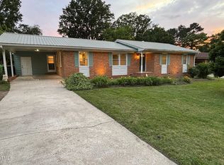 2413 Trawick Rd, Raleigh, NC 27604