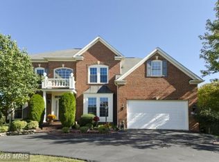 12694 Valley Oaks Ct, Fairfax, VA 22033