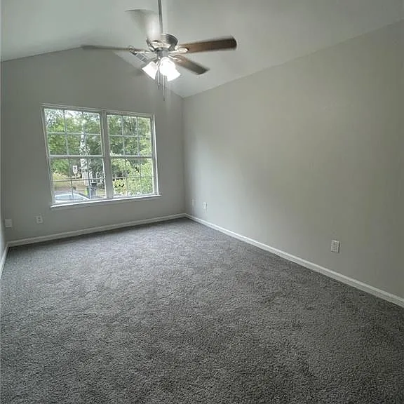 387 Brookview Dr — Photo 14