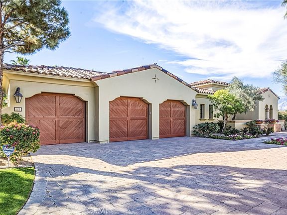 2nd image of 13 Cassis Cir