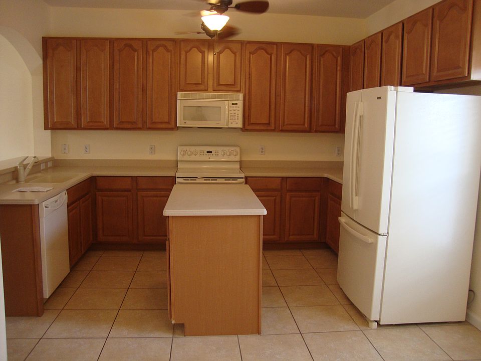 1st image of 16728 Cedar Crest Dr