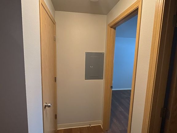 5th image of 5470 Farm Ln #9