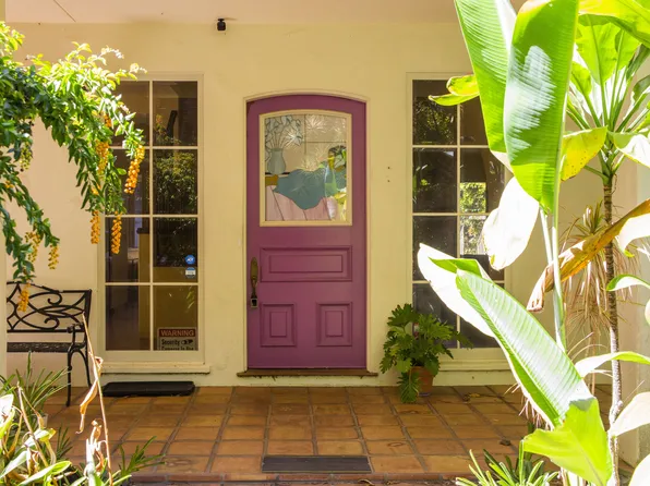 592 Kaupakalua Rd, Haiku, HI 96708