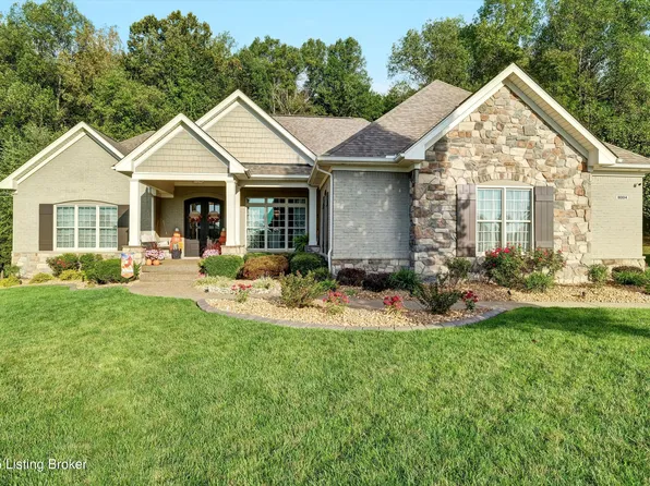8004 Wooded Ridge Dr, Louisville, KY 40214