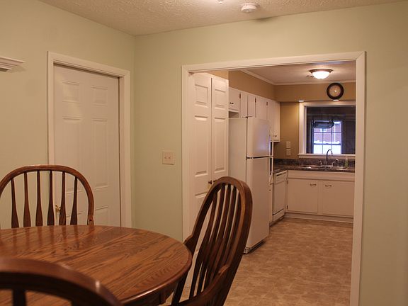 4th image of 3112 Bisco Dr