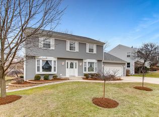 3704 Venard Rd, Downers Grove, IL 60515