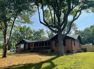 629 Golf Rd, Webb City, MO 64870