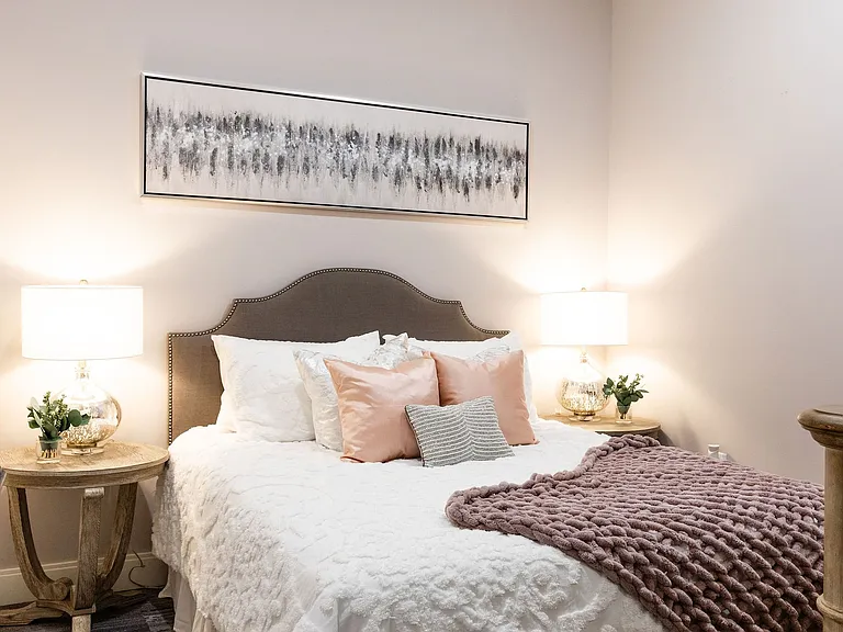 The Residence at 1555 Elm — Photo 31