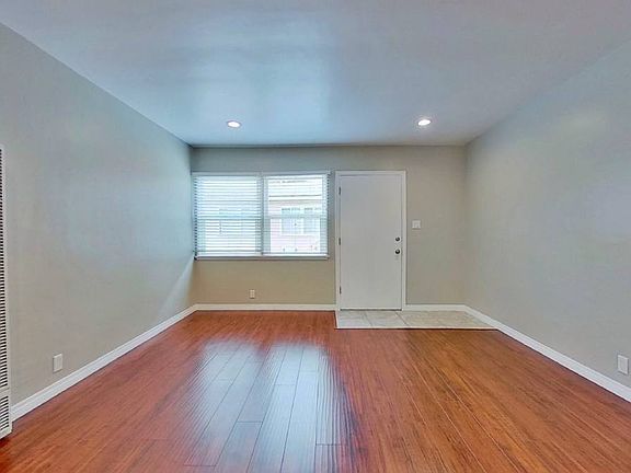 5th image of 4367 W 136th St APT C