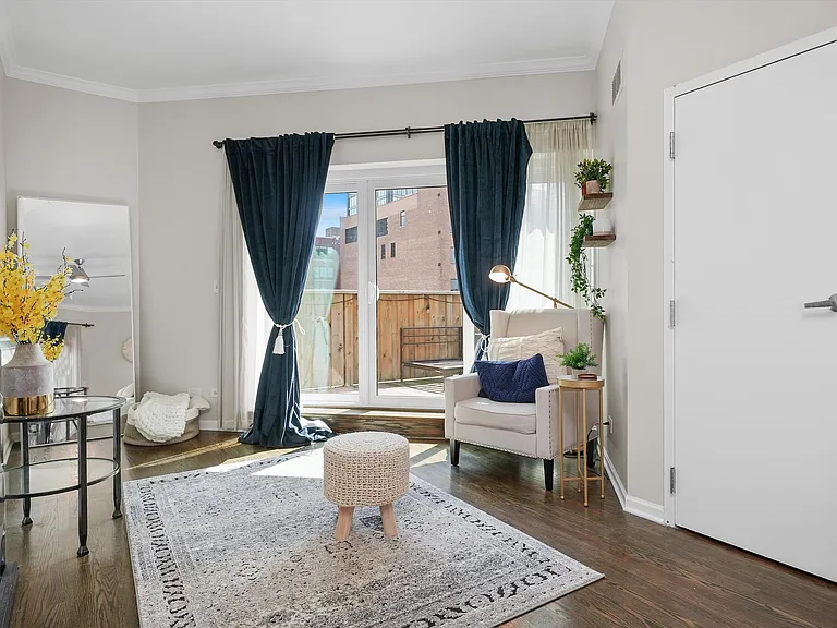 1019 W Jackson Blvd #3G — Photo 12