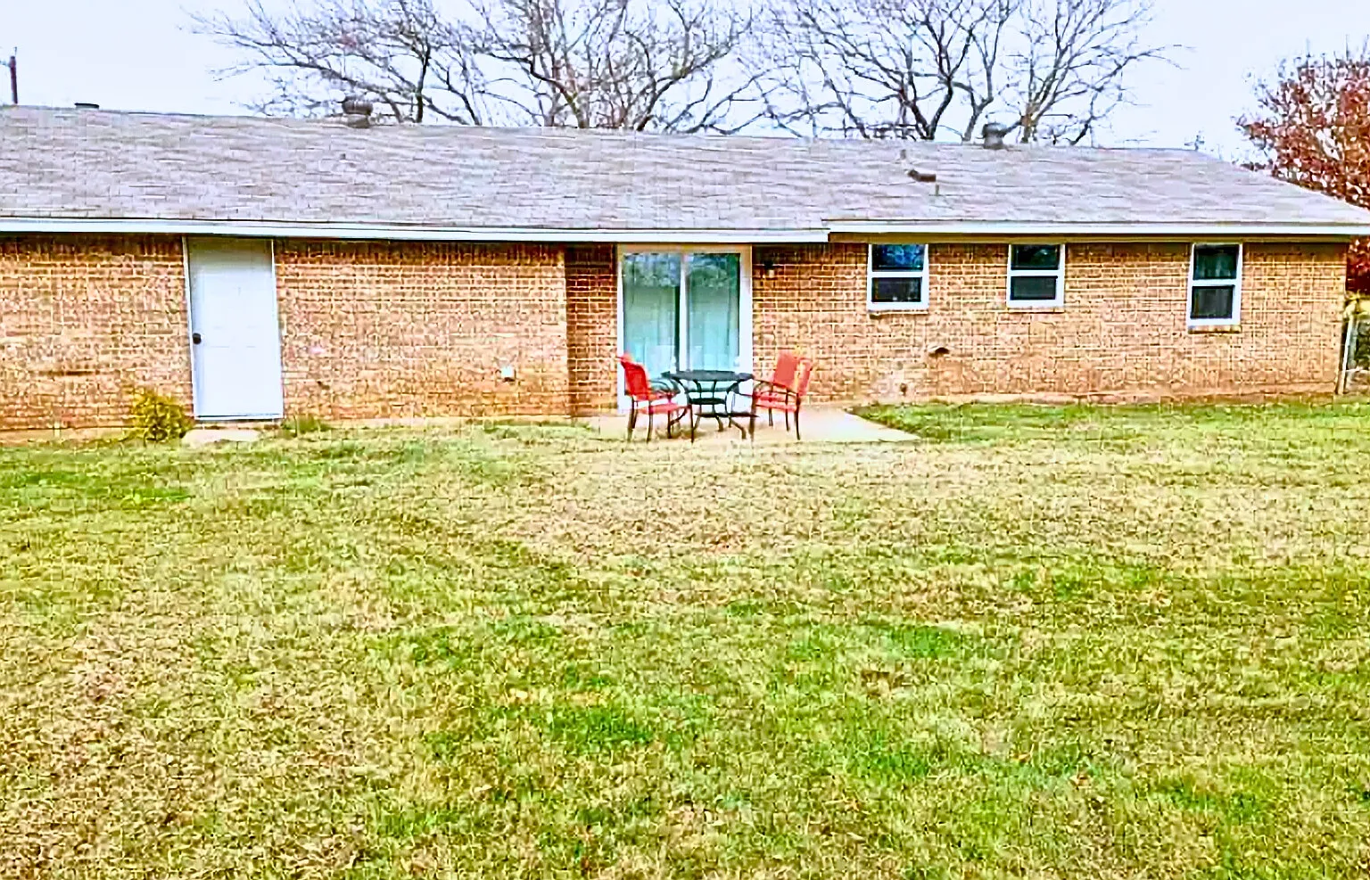 3 bed, 1605 sqft, $4,300 — Photo 1