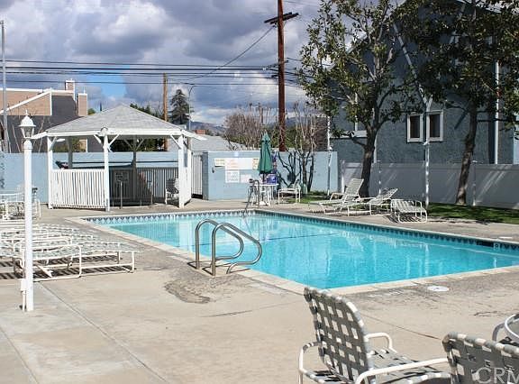 4th image of 15106 Nordhoff St Unit 18