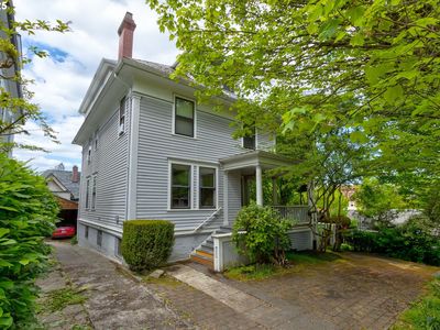 2343 NW Glisan St, Portland, OR, 97210