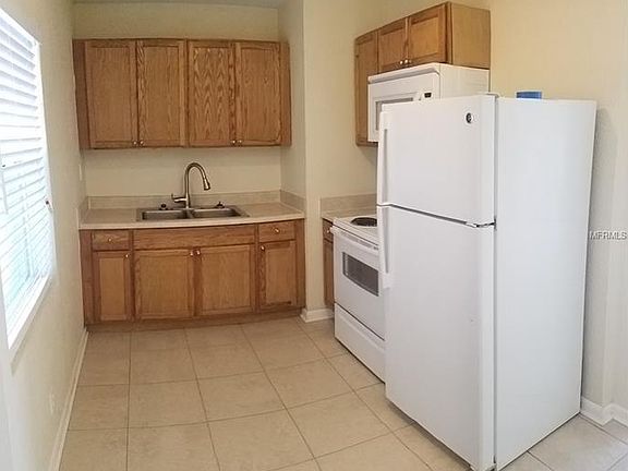 3rd image of 8804 Temple Park Dr