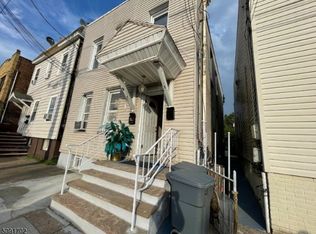 21 Summer St, Lodi, NJ 07644