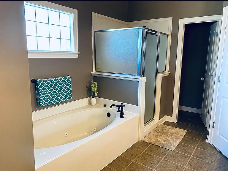 10501 Spruce Ridge Ln — Photo 9