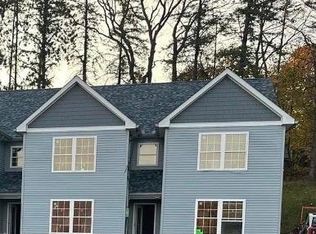 1068 Lakeland Dr, Scott Township, PA 18433