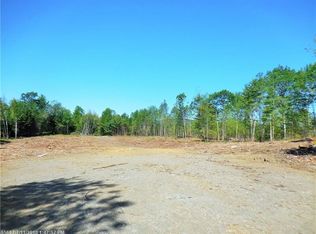 25 Monument Rd, Abbot, ME 04406