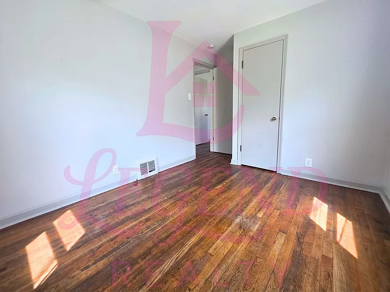 10413 Ewell Dr — Photo 6