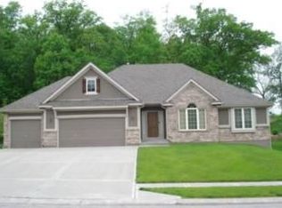 7126 N Norton Ave, Kansas City, MO 64119