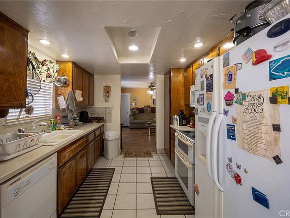 5th image of 9160 Buena Vista St