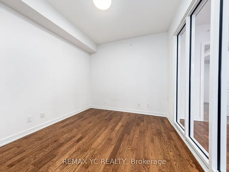 9191 Yonge St #201 — Photo 18