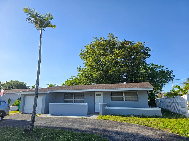 9175 NW 25th St — Photo 18