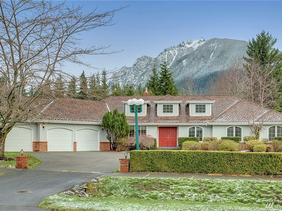 1st image of 1210 La Forest Dr SE