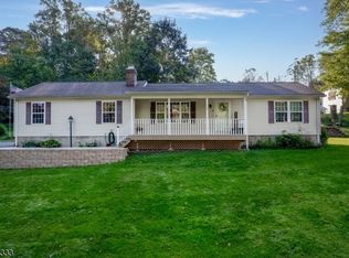 3 High View St, Califon, NJ 07830