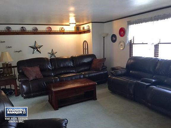 Spacious Living Room