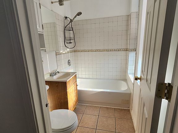 2nd image of 2525 W North Ave #2