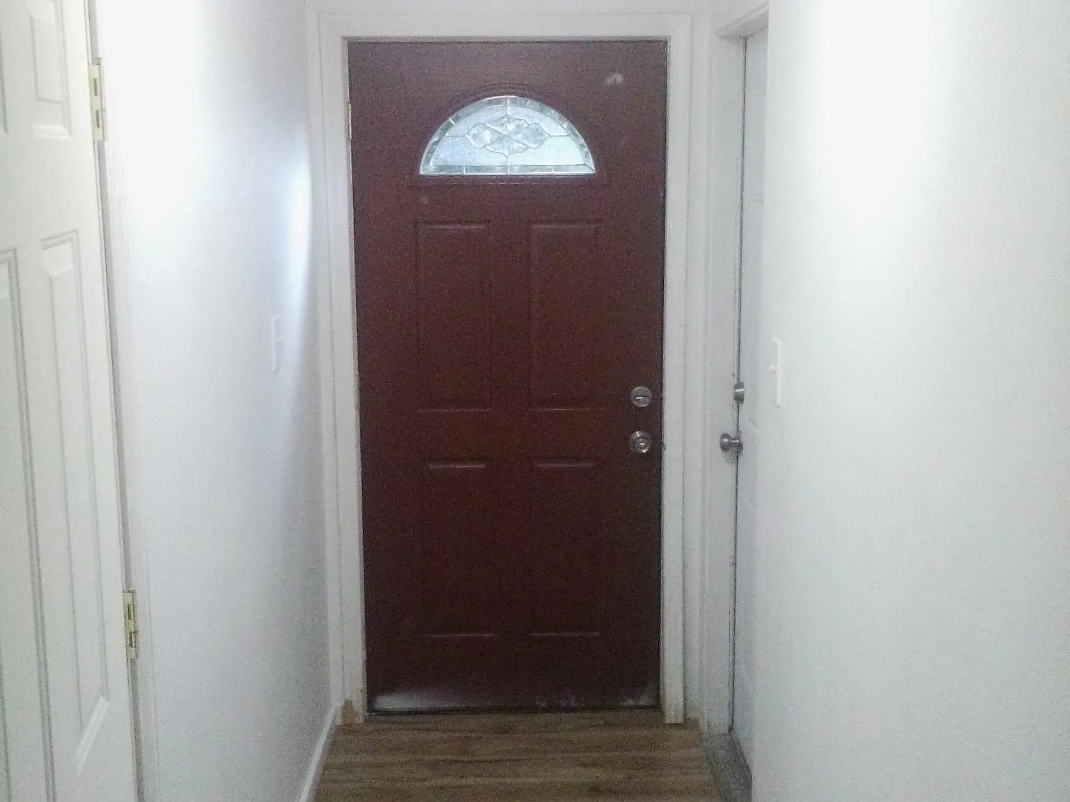 2 bed, 530 sqft, $2,200 — Photo 2
