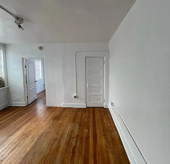 1603 SW 8th St #8 — Photo 10