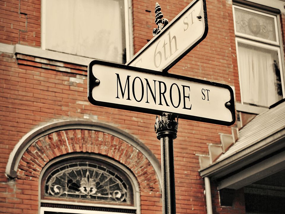 2nd image of 601 Monroe St