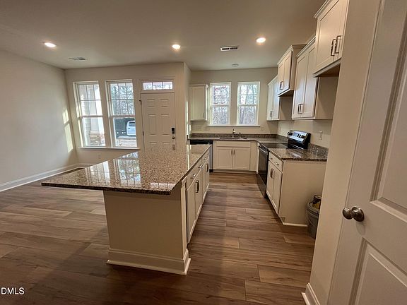 5th image of 6435 Granite Quarry Dr