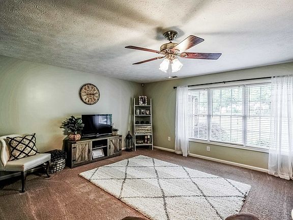 2nd image of 3217 W County Road 500 Dr N