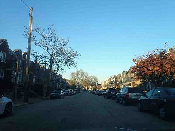 Exterior Neighborhood (street photo)