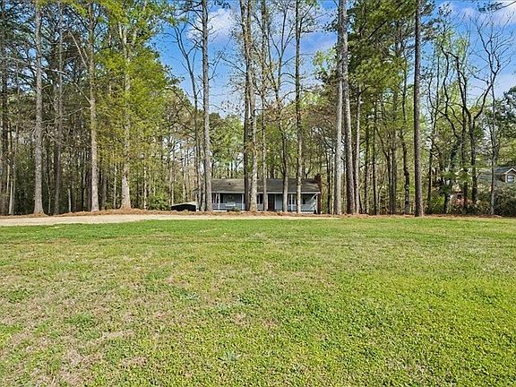 3rd image of 537 Toonigh Rd