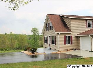 2602 Dean Rd NE, Fort Payne, AL 35967