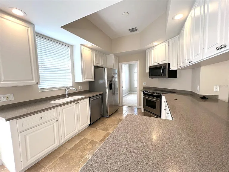 5746 Benevento Dr — Photo 4