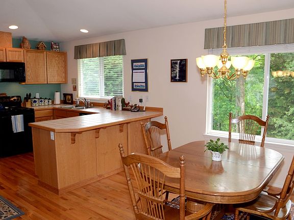 5th image of 15513 273rd Ave NE