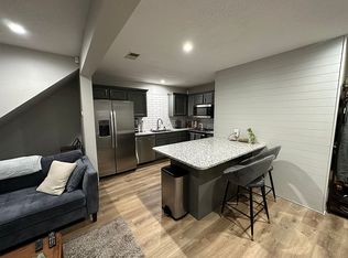 5579 NW Sunrise Meadow Ln, Lees Summit, MO 64064