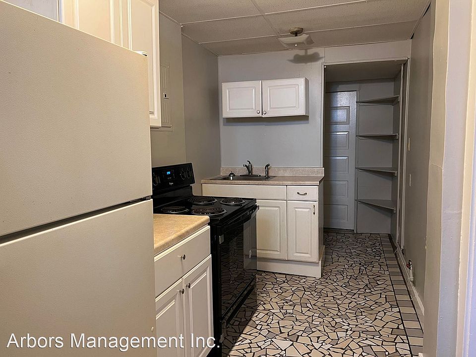 2nd image of 212 Brighton Rd #11478911