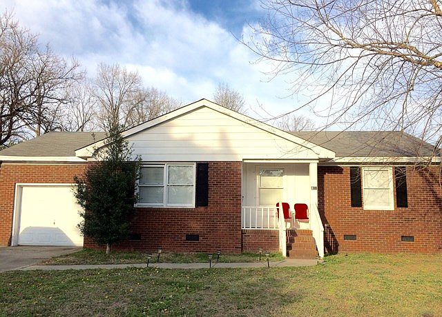 1st image of 301 Olive St