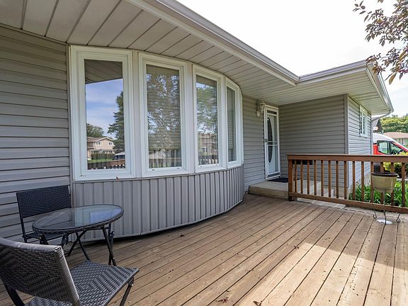 3rd image of 5507 51st St