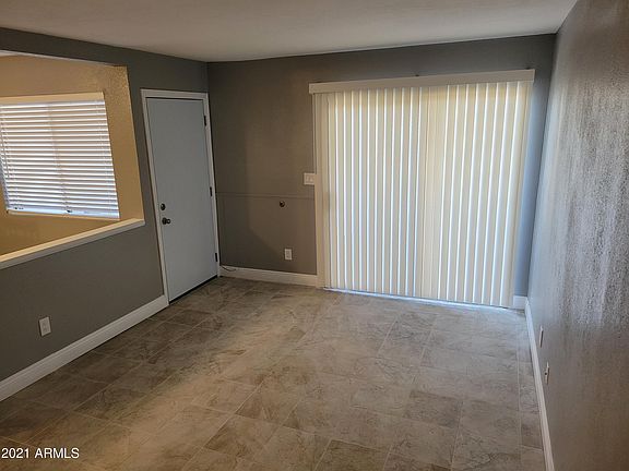 4th image of 2121 S PENNINGTON Street #40