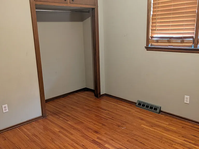 222 W Virginia Rd — Photo 10