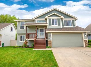 521 S McKee St, Greenacres, WA 99016