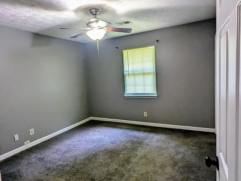 5695 Liberty Rd — Photo 8
