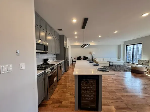 241 Palisade Avenue image 5 of 22